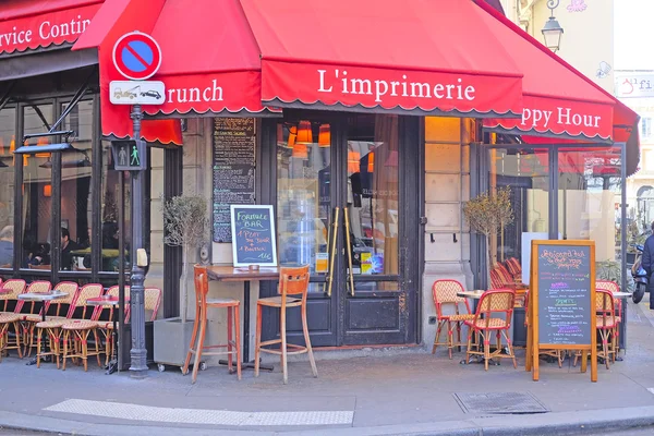 Gatucafé i Paris — Stockfoto