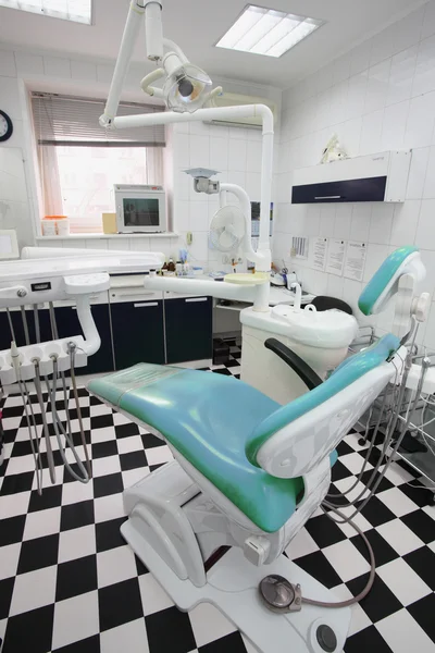 Uma cadeira dentária — Fotografia de Stock