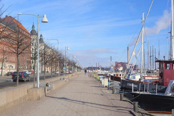 Barcos en un puerto de Helsinki — Foto de Stock