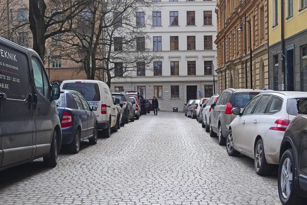 Samochody na parkingu w Sztokholmie — Zdjęcie stockowe