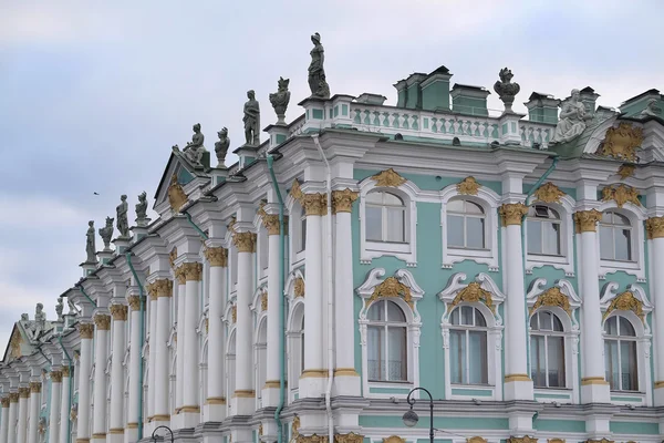 Construção de Hermitage e Palácio de Inverno em São Petersburgo — Fotografia de Stock