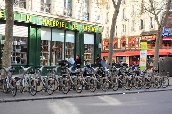 Bycicle χώρος στάθμευσης σε ένα κέντρο του Παρισιού — Φωτογραφία Αρχείου