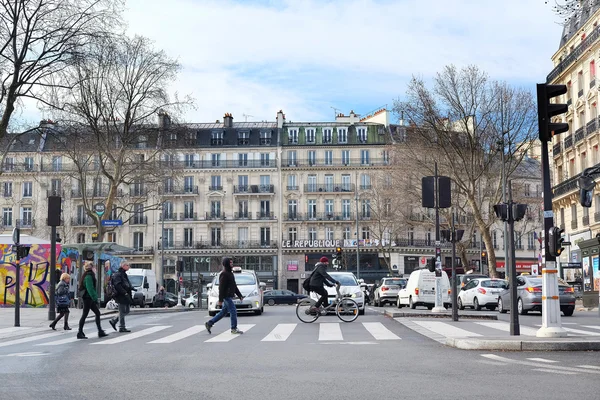 在巴黎市中心的行人交叉路 — 图库照片