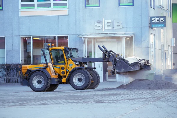 Autoloader lavora su una strada di Stoccolma — Foto Stock