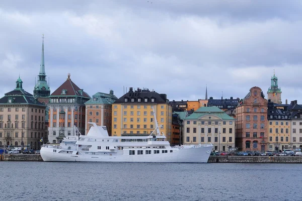 在斯德哥尔摩港口客运船 — 图库照片