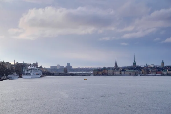 Kreuzfahrtschiff in Stockholm — Stockfoto