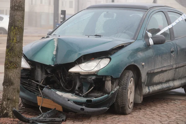 Crashed car in Helsinki — Stock Photo, Image