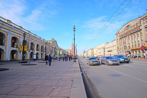 Traffic on Nevskiy prospect