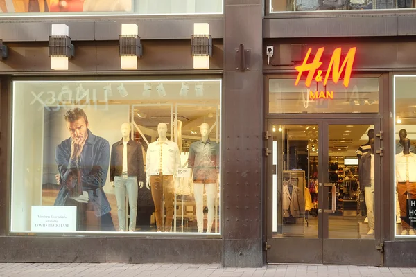 H&M shop in Helsinki — Stock Photo, Image