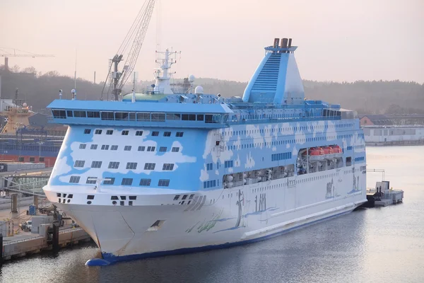 Un bateau de croisière — Photo