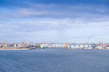 cruise gemi Helsinki yakınındaki bir denizde