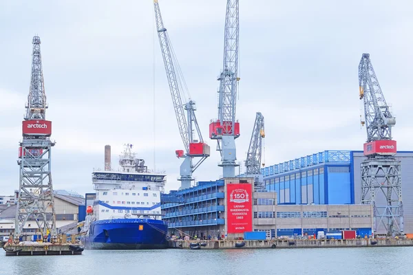 Boten in een haven van Helsinki — Stockfoto