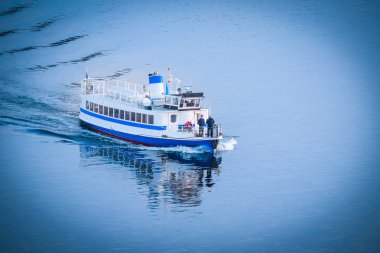 Baltık Denizi kayıkta yolcu