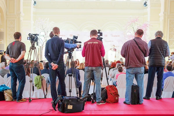 Jornalistas na conferência de imprensa — Fotografia de Stock