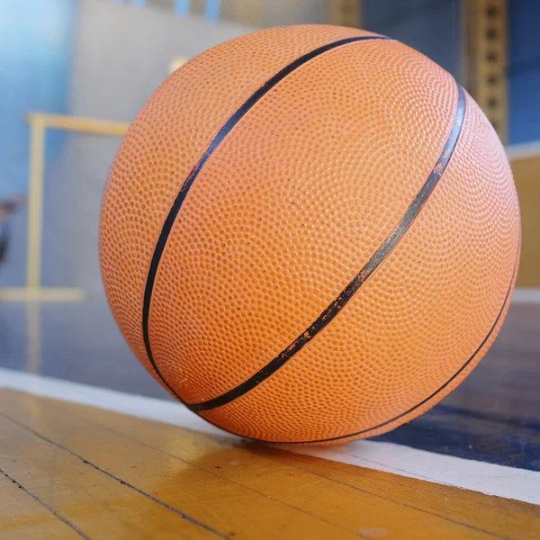 Primo piano pallone da basket — Foto Stock