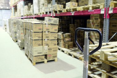 bir mağazanın görüntüsü