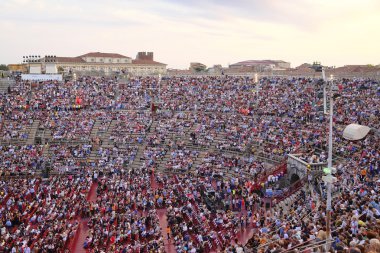 Verona Arena seyirci