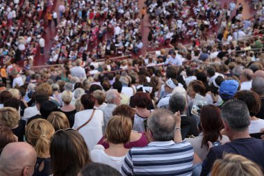onlookers bir konser Verona Arena