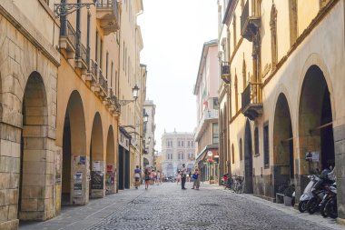 Bir Padova Merkezi sokakta