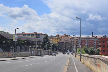 Merkezi, Bologna, İtalya