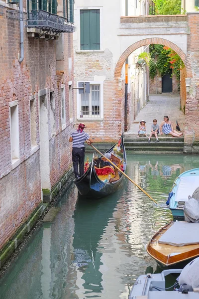 Kanaal in Venetië, Italië — Stockfoto