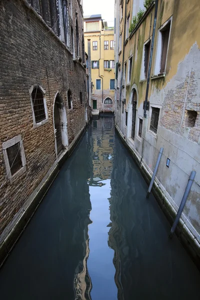 Paysage avec un canal à Venise — Photo