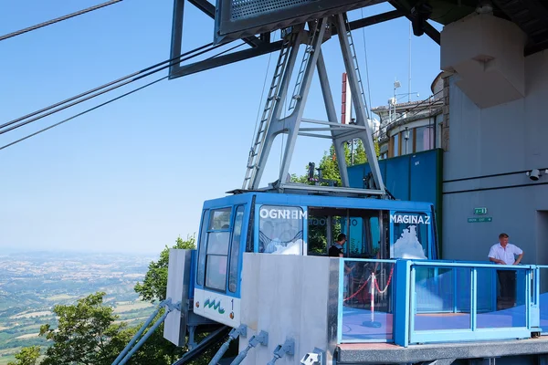 Kolejka linowa w San-Marino — Zdjęcie stockowe