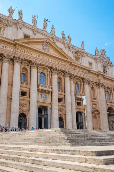 Saint Peter's Basilica in Rome — Stock Photo, Image