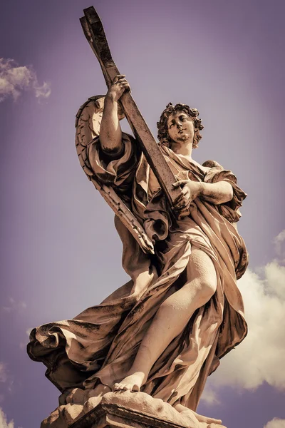 Памятник Понте-Сант-Анджело в Риме — стоковое фото