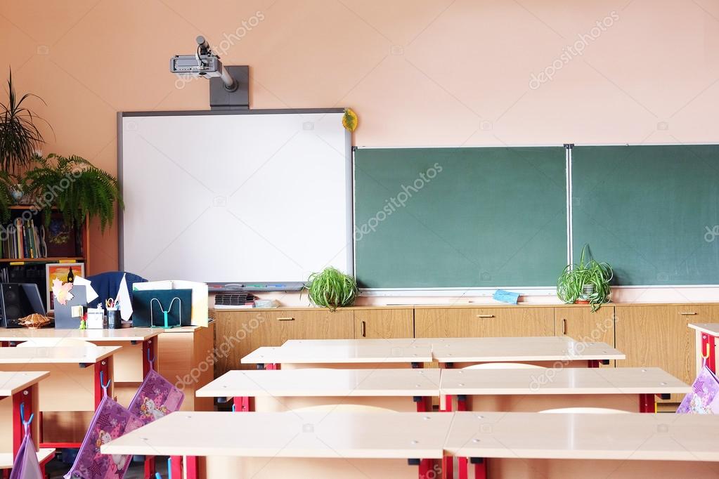  empty school class