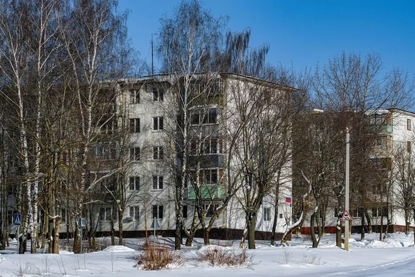 住宅のイメージと冬の風景 — ストック写真