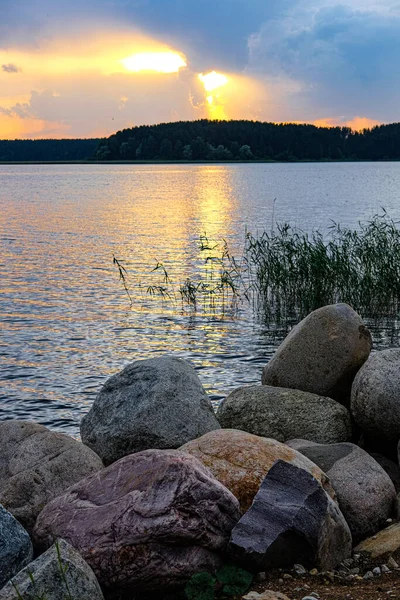 Τοπίο Λίμνη Seliger Στο Tver Oblast Ρωσία Στο Ηλιοβασίλεμα — Φωτογραφία Αρχείου