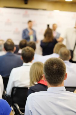 seyirci için oyunculuk dinler