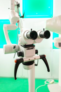 Tıbbi Laboratuar mikroskobu