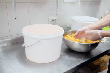 Yumurta sarısı akı ayıran