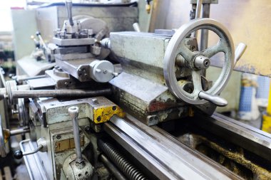 Endüstriyel Torna Makinesi