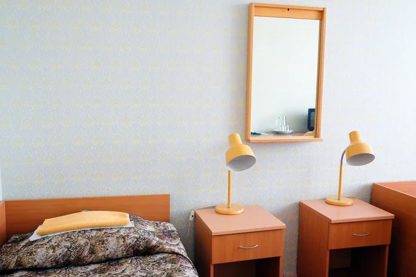 Intérieur d'une chambre de motel — Photo