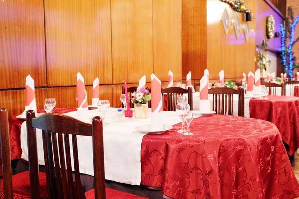 Tafel geserveerd in een restaurant — Stockfoto