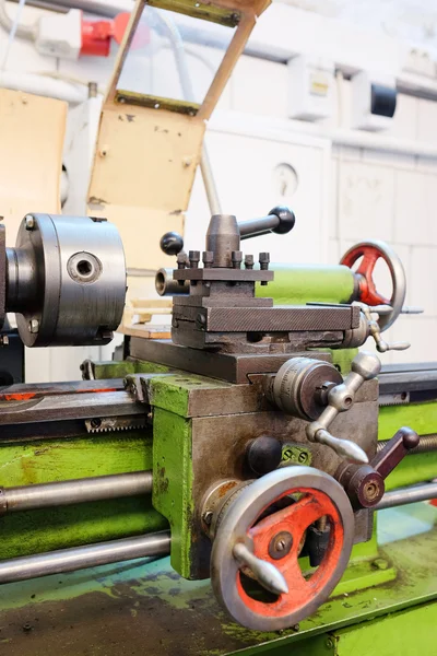 Imagen de una máquina de torno —  Fotos de Stock