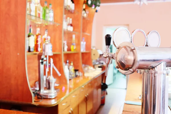 Intérieur d'un bar ou d'un restaurant moderne — Photo