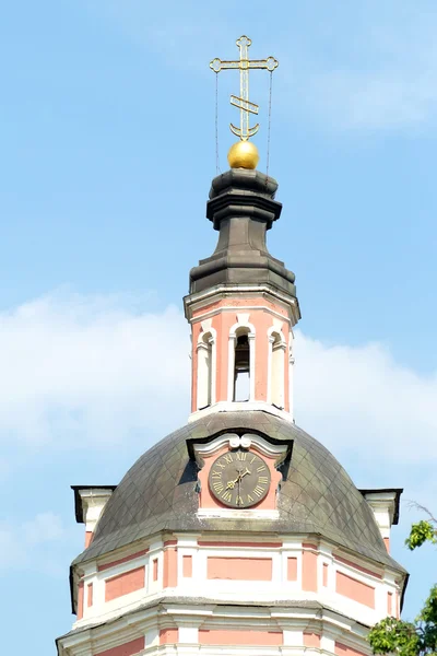 Imagen de campanario en el cielo azul —  Fotos de Stock