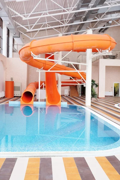 Piscina e parco acquatico in un hotel resort — Foto Stock