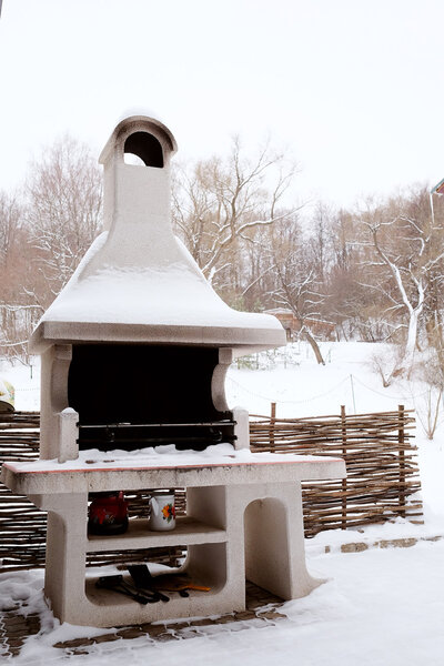 Стационарное барбекю на открытом воздухе
