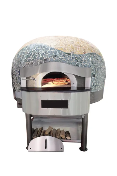 Традиционная печь для приготовления пиццы — стоковое фото
