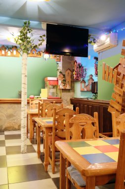 İç boş bir çocuk kafe