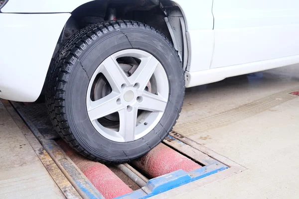 Fixed car wheel — Stock Photo, Image