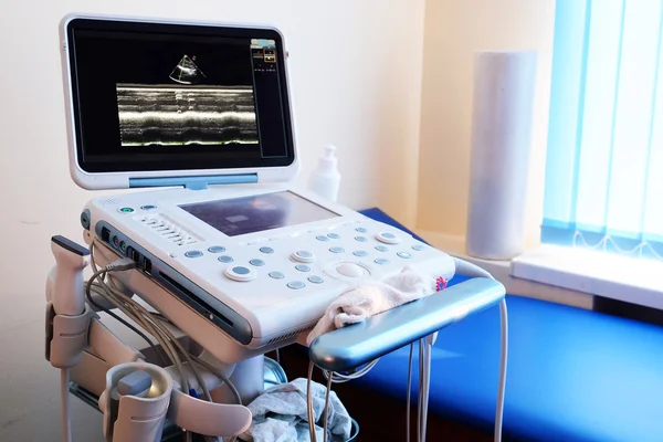 Room with ultrasound machine — Stock Photo, Image