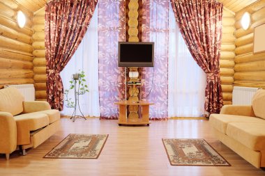 Oturma odasında yazlık