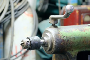 Torna Makinesi portre