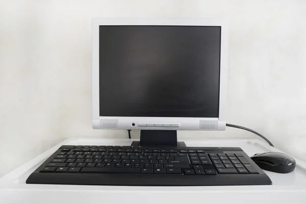 Monitor e teclado do computador — Fotografia de Stock